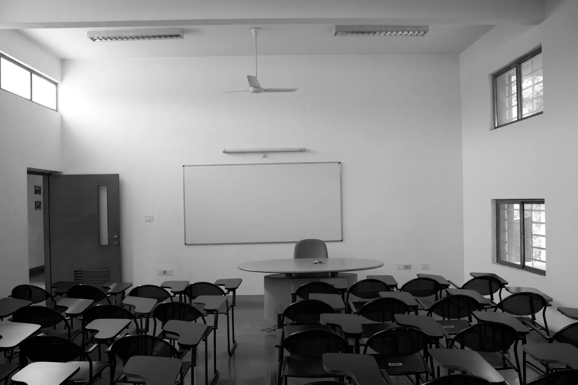 深圳电子制造企业常用连接器选型要点与正品保障解析