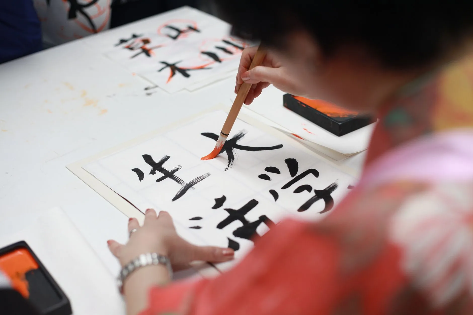 2025年连接器选型趋势：高可靠性方案在工业控制领域的应用分析