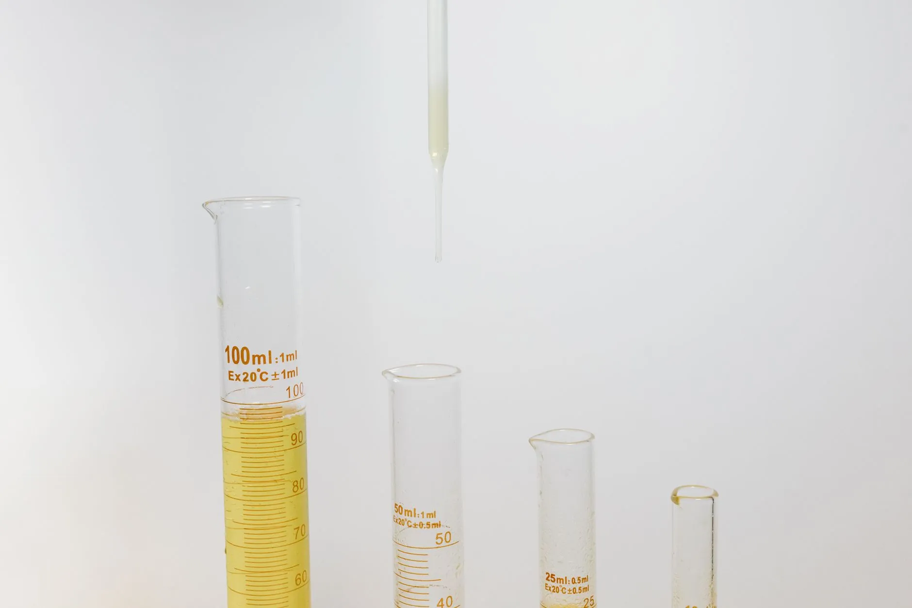 深圳电子元器件选型指南：连接器与线束的匹配要点